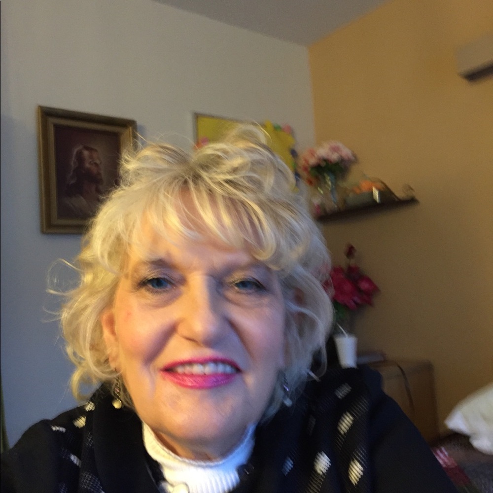 Meet your Posher, Lynda